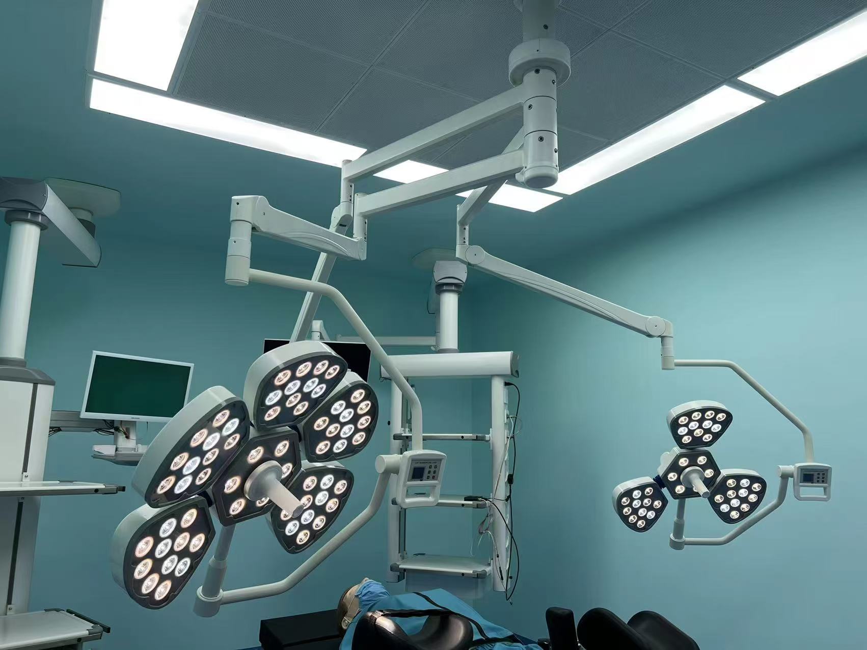 最新の企業ブログについて 信頼性の高い外科用灯と手術台を調達する際,アフリカとアジアの病院が優先すべき重要な要因