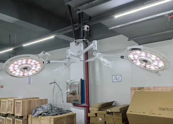 kopen Doppelkop LED-chirurgische lamp plafondgebouwd operatiekamerlicht online manufacture