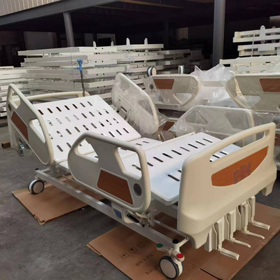 Multi-Function 4 Crank Medical Patient Bed For Clinical & Hospital With IV Pole And Mattress